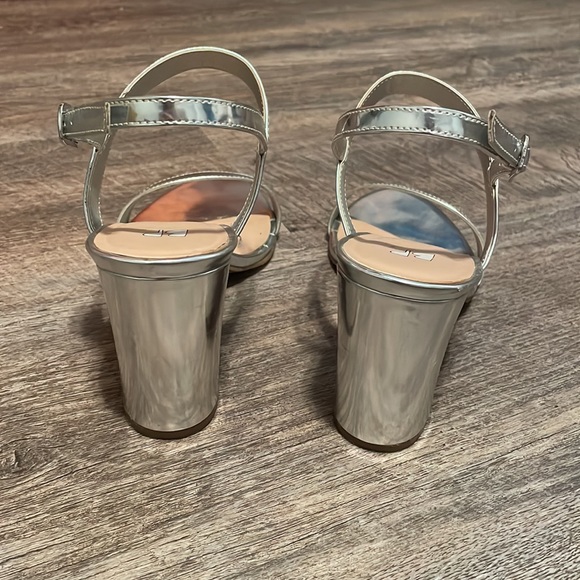 BP Lula Block Heel Slingback Sandal - Picture 7 of 8